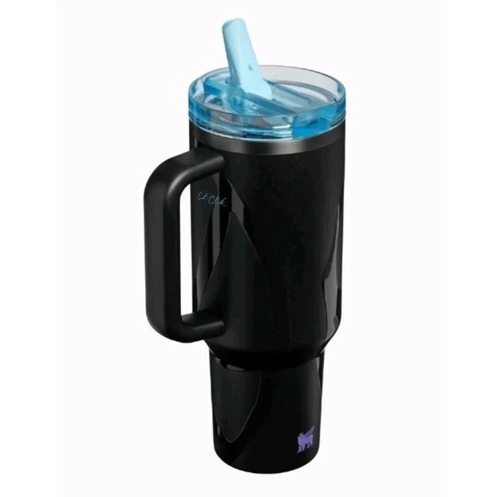 STANLEY  X‎ CAITLIN CLARK QUENCHER PROTOUR FLIP STRAW TUMBLER 40 Oz In Hand - Picture 2 of 4